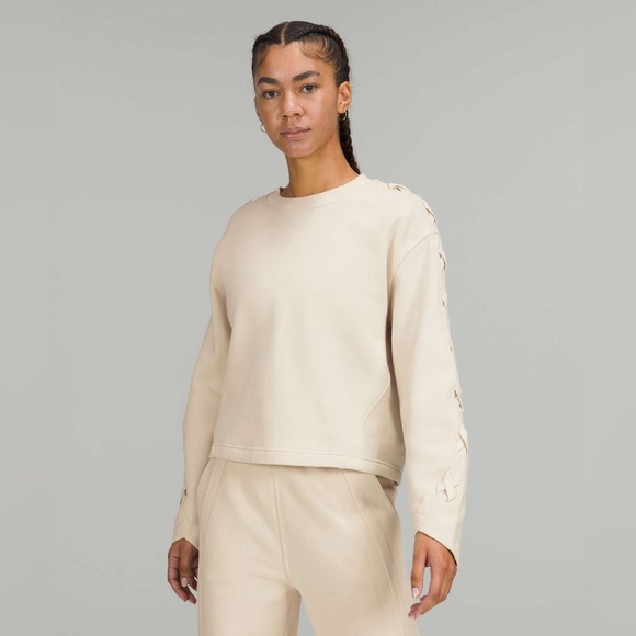 Lululemon Ivory ‘Braided Sleeve Pullover’ Sweatshirt in White Opal, Size 4 - Picture 1 of 8